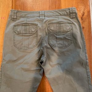 Women’s size 6 GAP PANTS